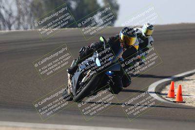 media/Nov-01-2025-TrackDaz (Sat) [[2b4d5192bc]]/B Group/1220pm (Turn 2 Outside)/